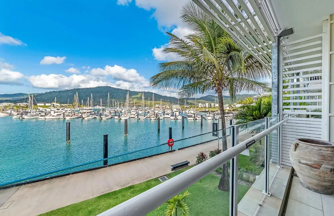 Marina Waterfront Living At Port Of Airlie-1