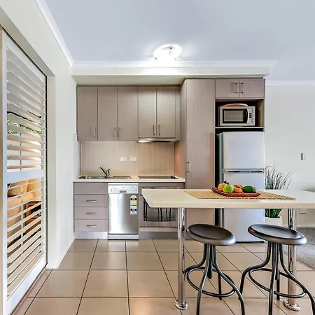 Alpha 8 On Waterson - Airlie Beach-2