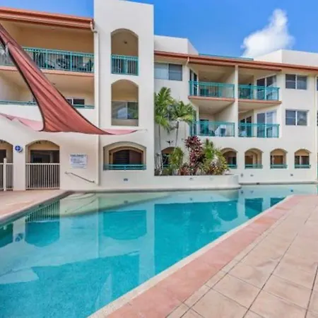 Shingley Poolside Retreat-3