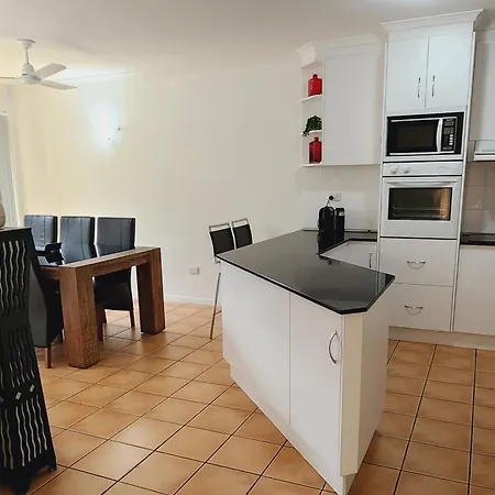 La Villa 21 Days Prior Notice For Bookings With Pets Contact Host-2