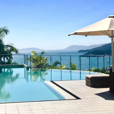Seaviews At Searene, Spacious, Pool & Free Wifi-3