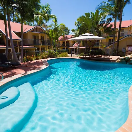 Beach Court - Airlie Beach-3