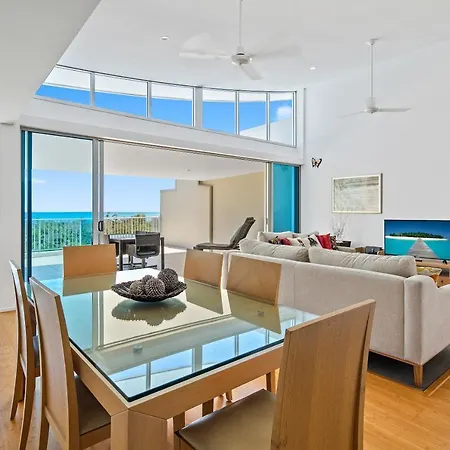 Airlie Beach Townhouse-3