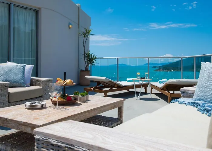 Pacific Blue Whitsunday - 2 Bedroom Airlie Beach