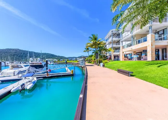 Airlie Marina Views Escape Apartment Airlie Beach
