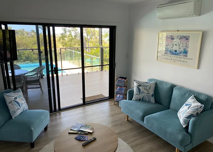 Fabulous 2 Bedroom With Private Pool Airlie Beach