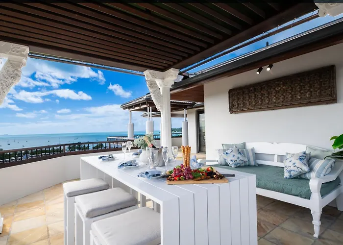 Waters Edge Penthouse Apartment Airlie Beach