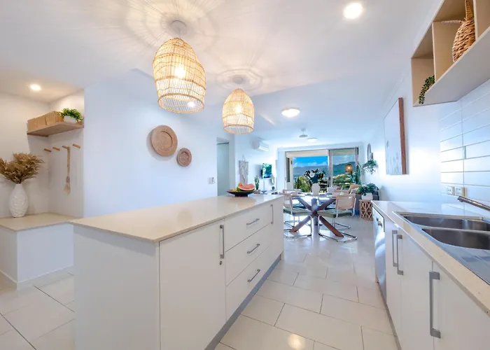 Sea-La-Vie Whitsunday Ocean Views & Pool Views Apartment Airlie Beach