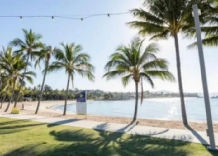 Ocean View Pools And Wifi Apartment Airlie Beach