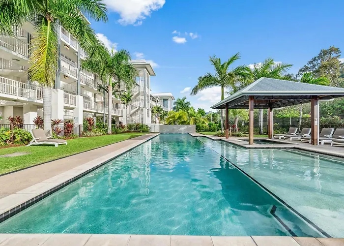 Marina Waterfront Living At Port Of Airlie Apartment Airlie Beach