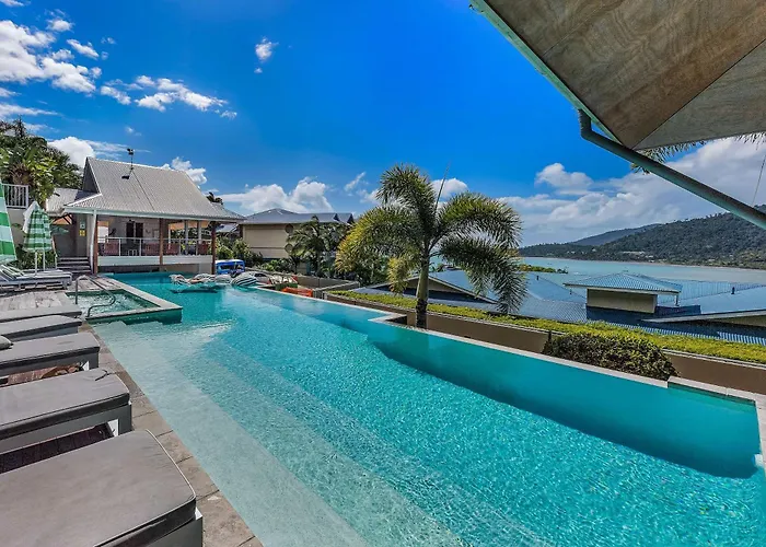 Boho Delux With Sea Views , Pool+Gym Apartment Airlie Beach