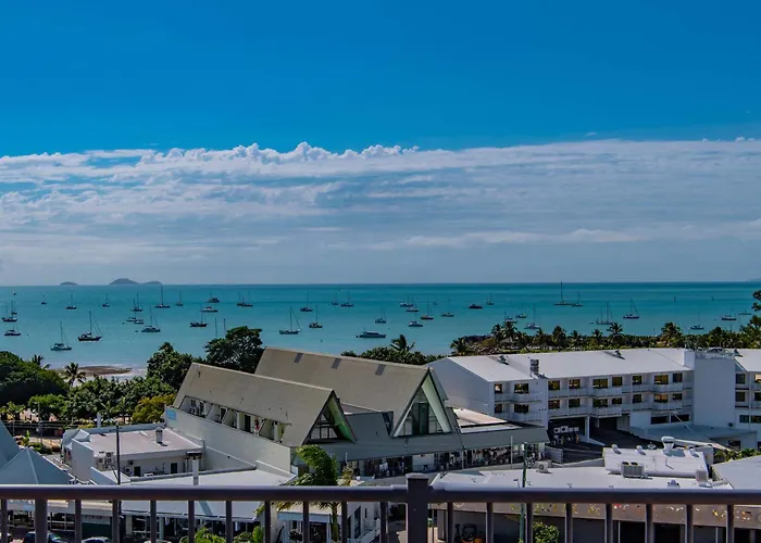 Ocean Views 10 Apartment Airlie Beach