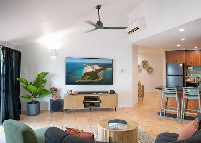 Bella Isola Apartment Airlie Beach