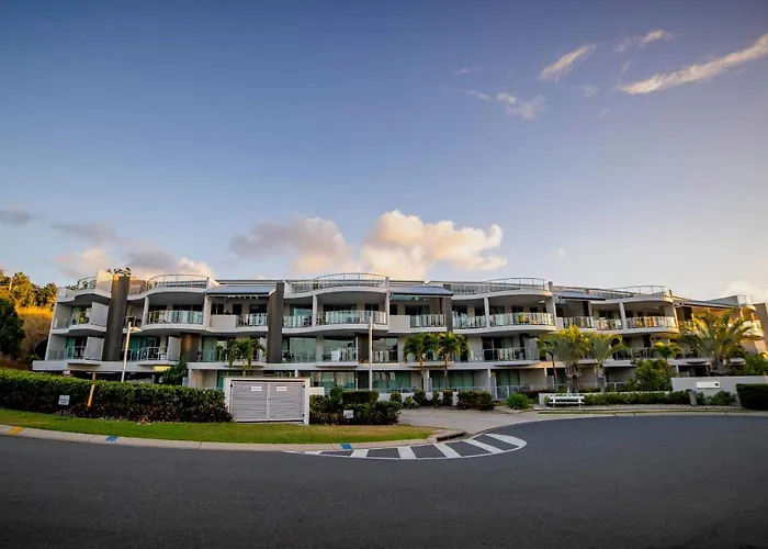 Marina View Apartment Airlie Beach
